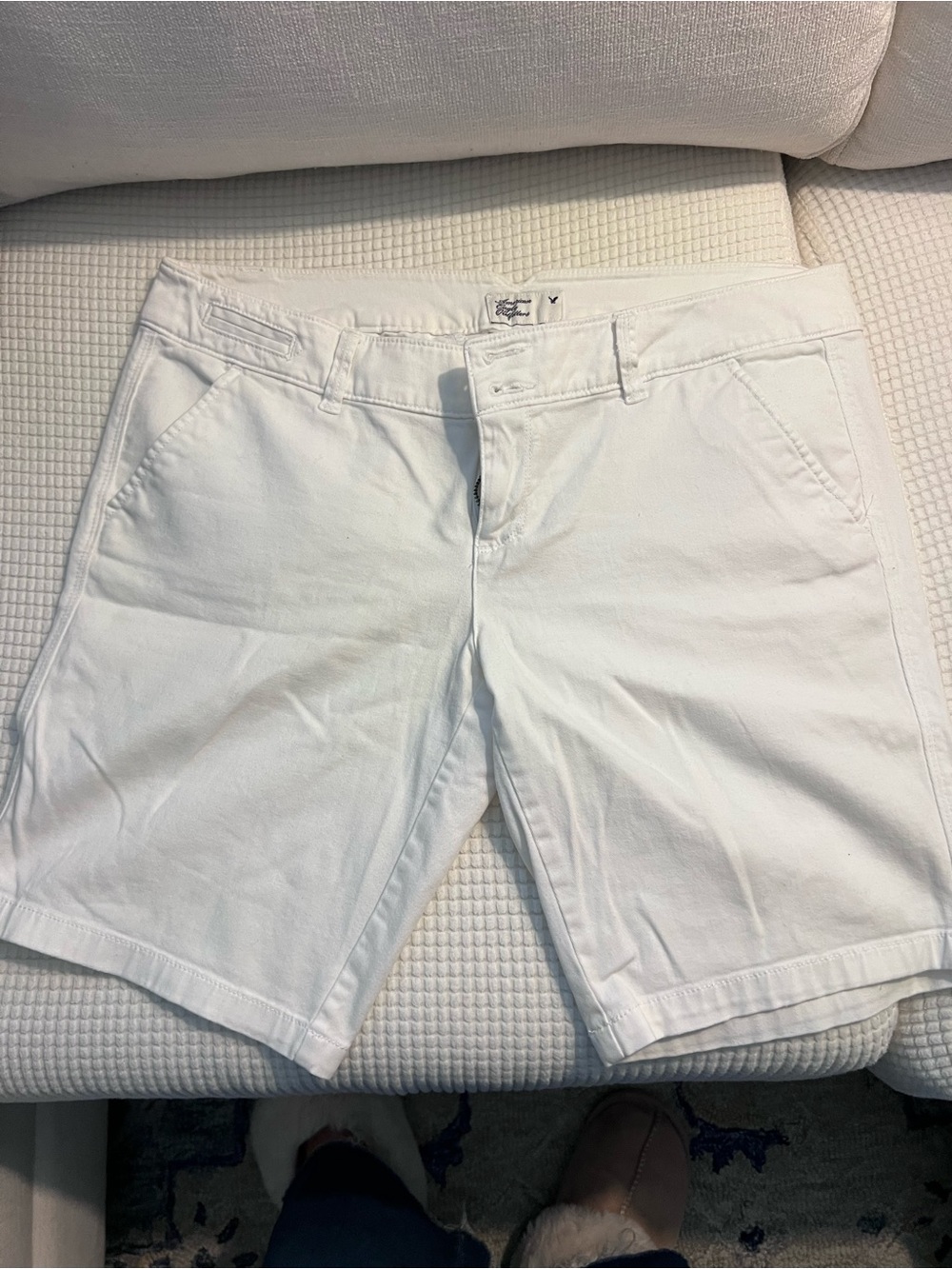American Eagle Outfitters White Women’s Bermuda Shorts - Clean Straight Cut